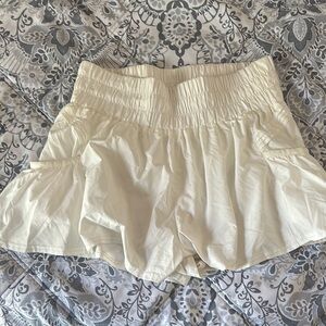 Women's Cream Shorts